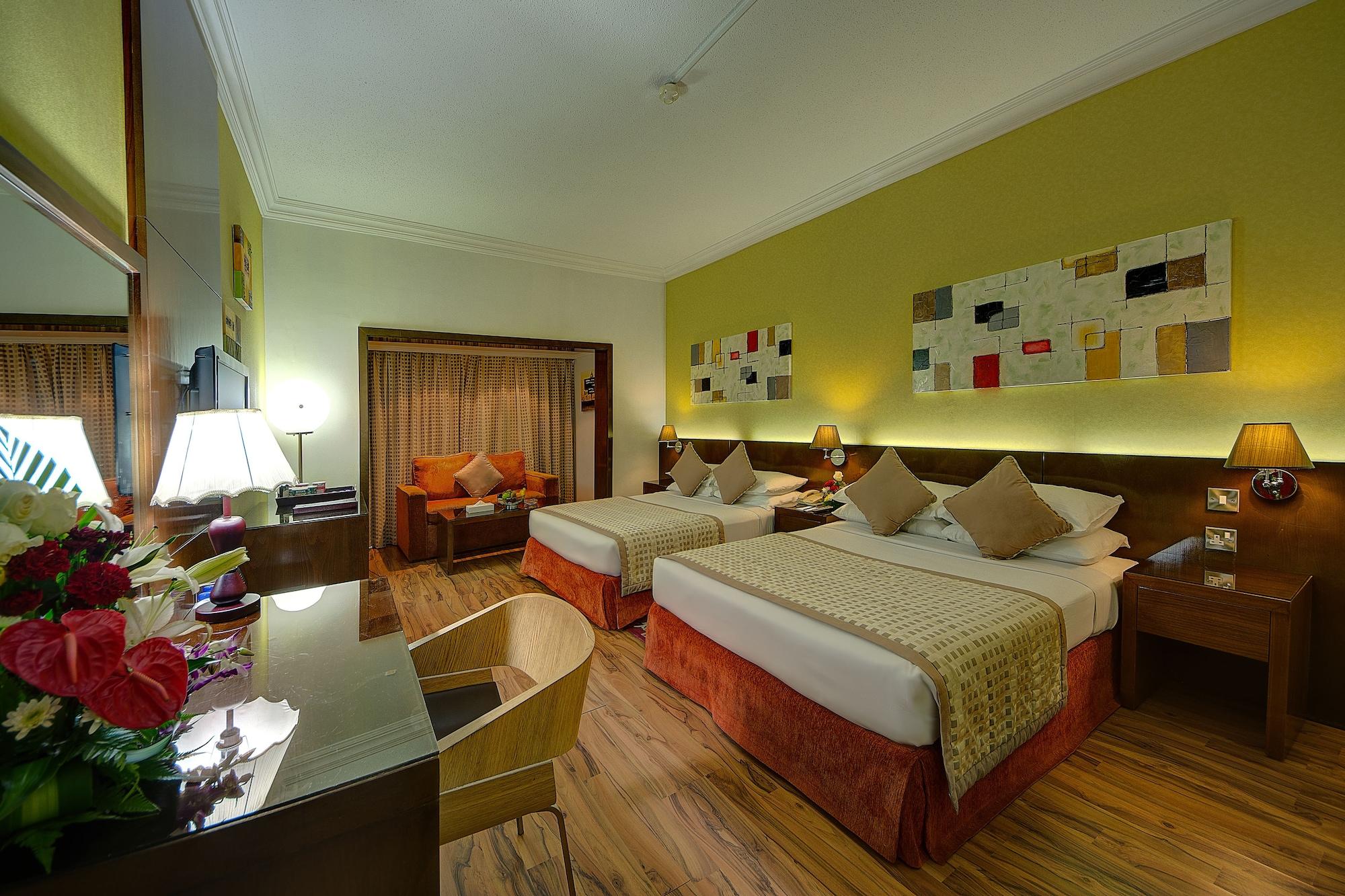 Ascot Hotel Дубай Екстериор снимка