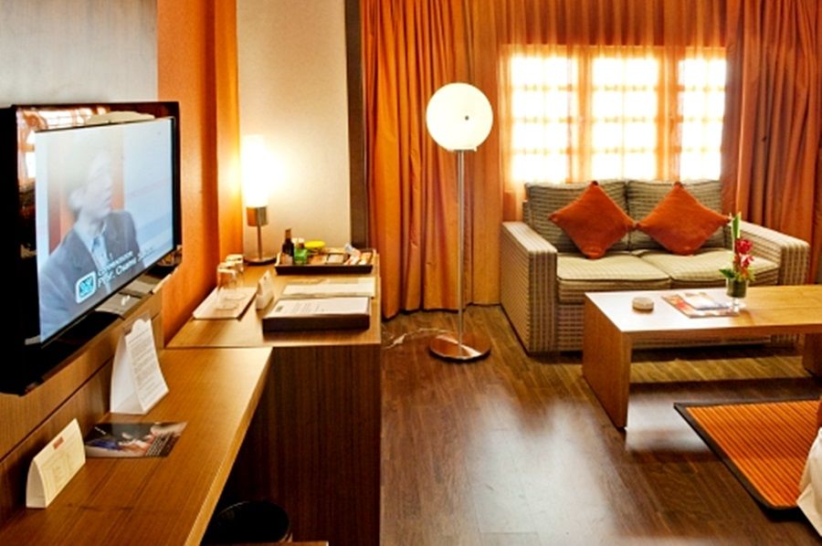 Ascot Hotel Дубай Екстериор снимка