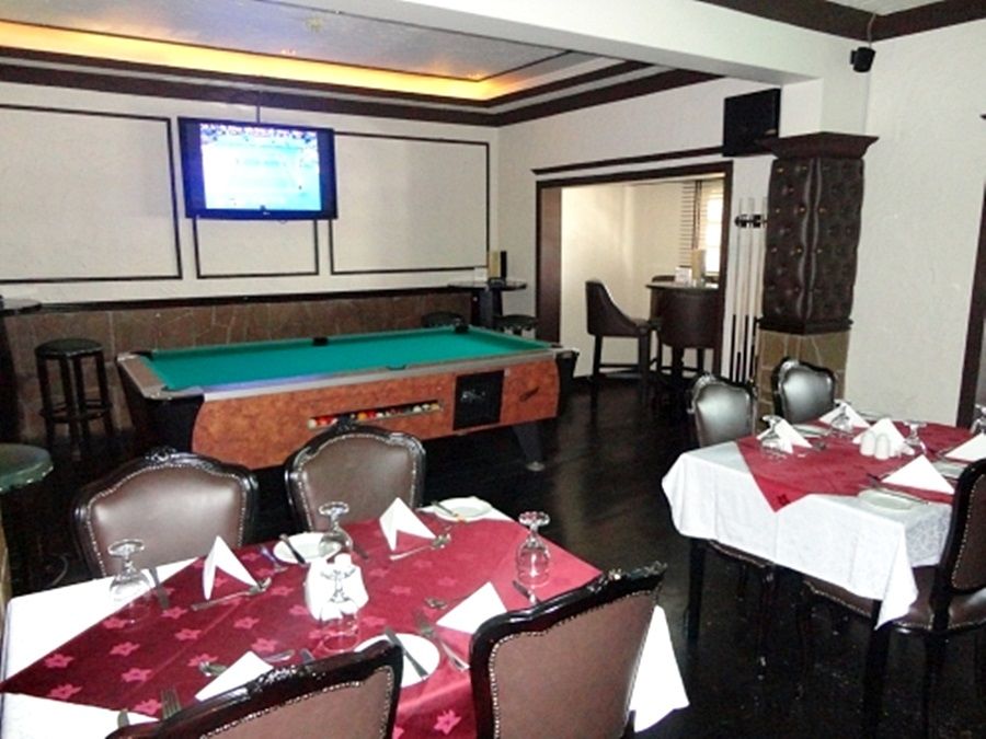 Ascot Hotel Дубай Екстериор снимка